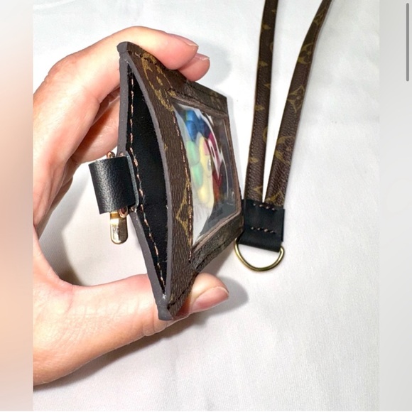🤎🩷 LV Monogram Custom Lanyard ID Holder handmade - Picture 3 of 13